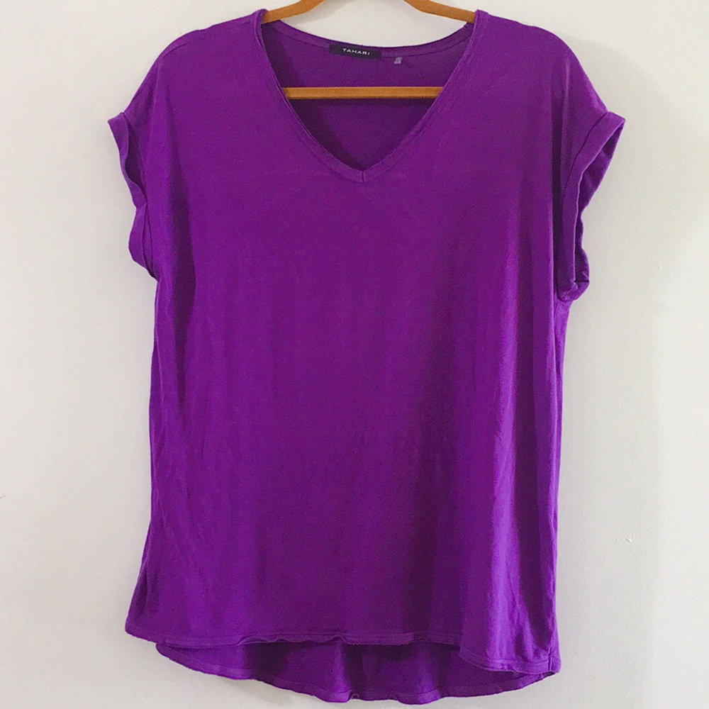 Purple Tahari vneck top